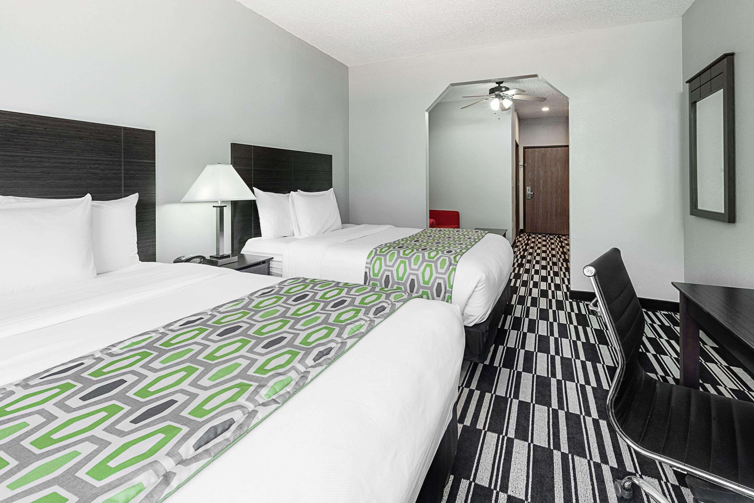 Holiday Inn Express & Suites Sulphur Springs By Ihg Exterior photo